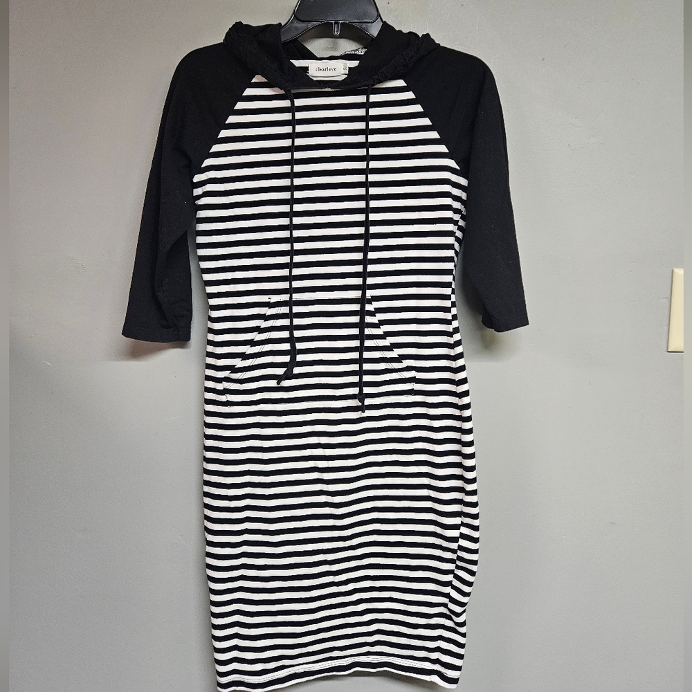 Clearlove Small Black and White Striped Midi Pullover Dress Hooded Knee-length